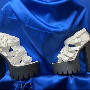 FRH Black and White Platform Shoes